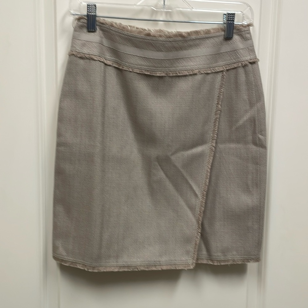 Ann Taylor Tan tweed skirt